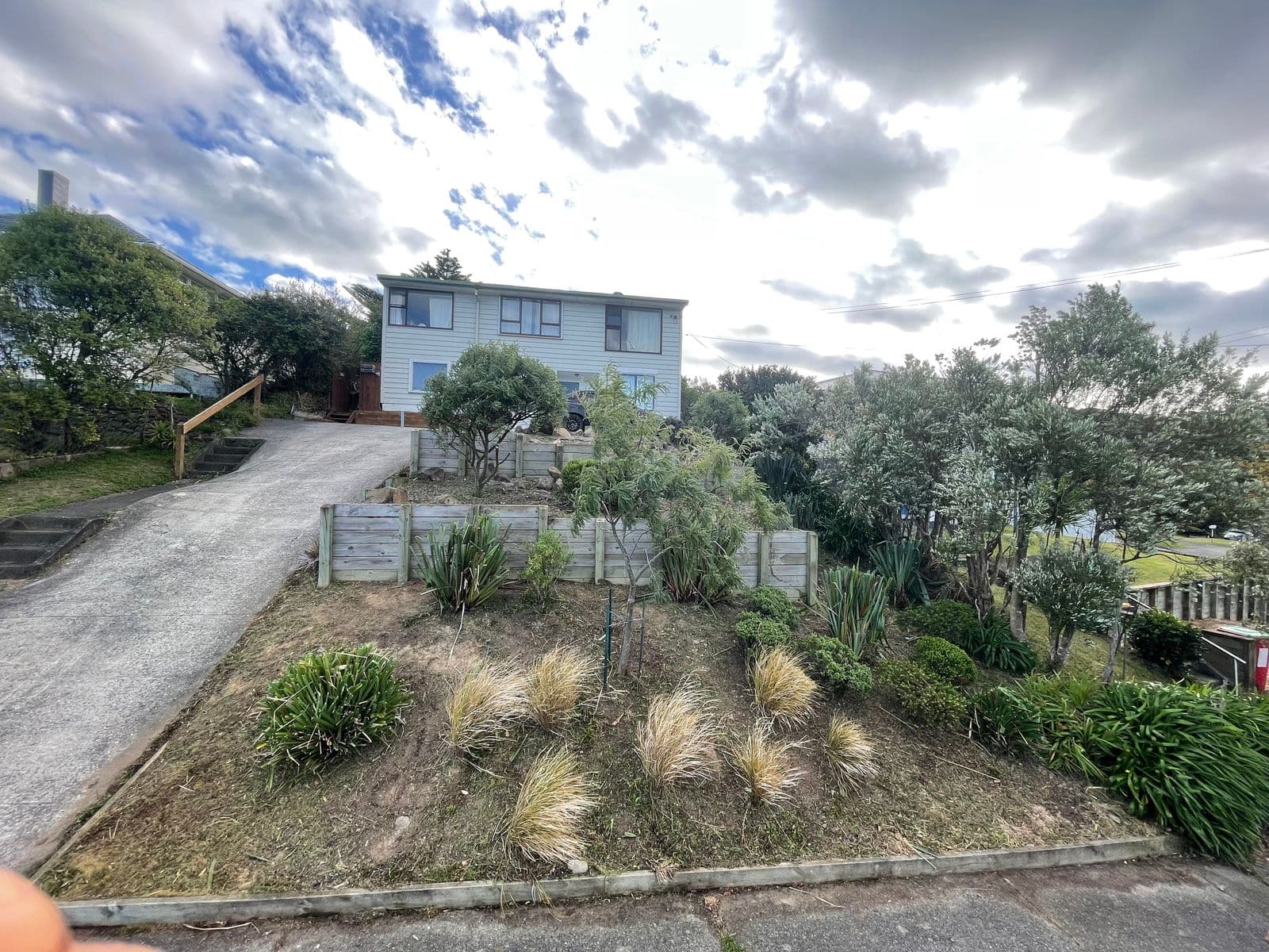 Garden maintenance work Cesar's Lawns Services Porirua Wellington